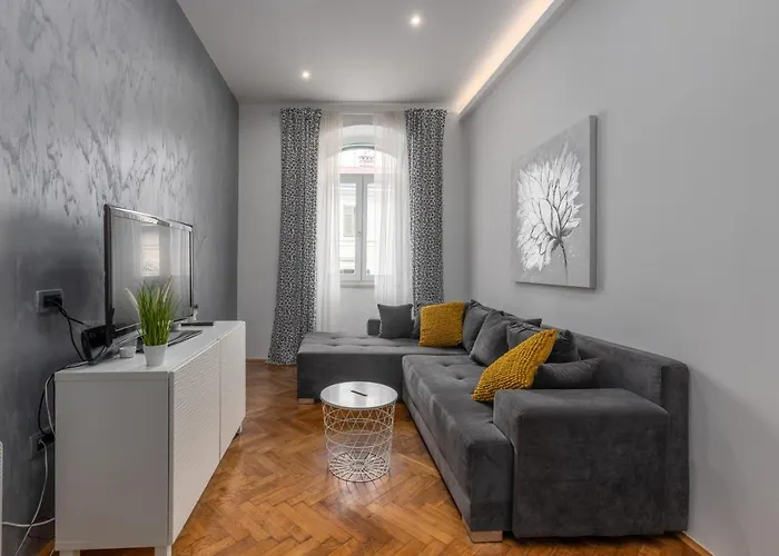 Lux By Irundo Rijeka