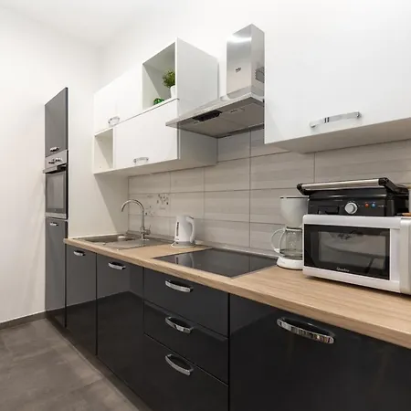 Apartament Lux *